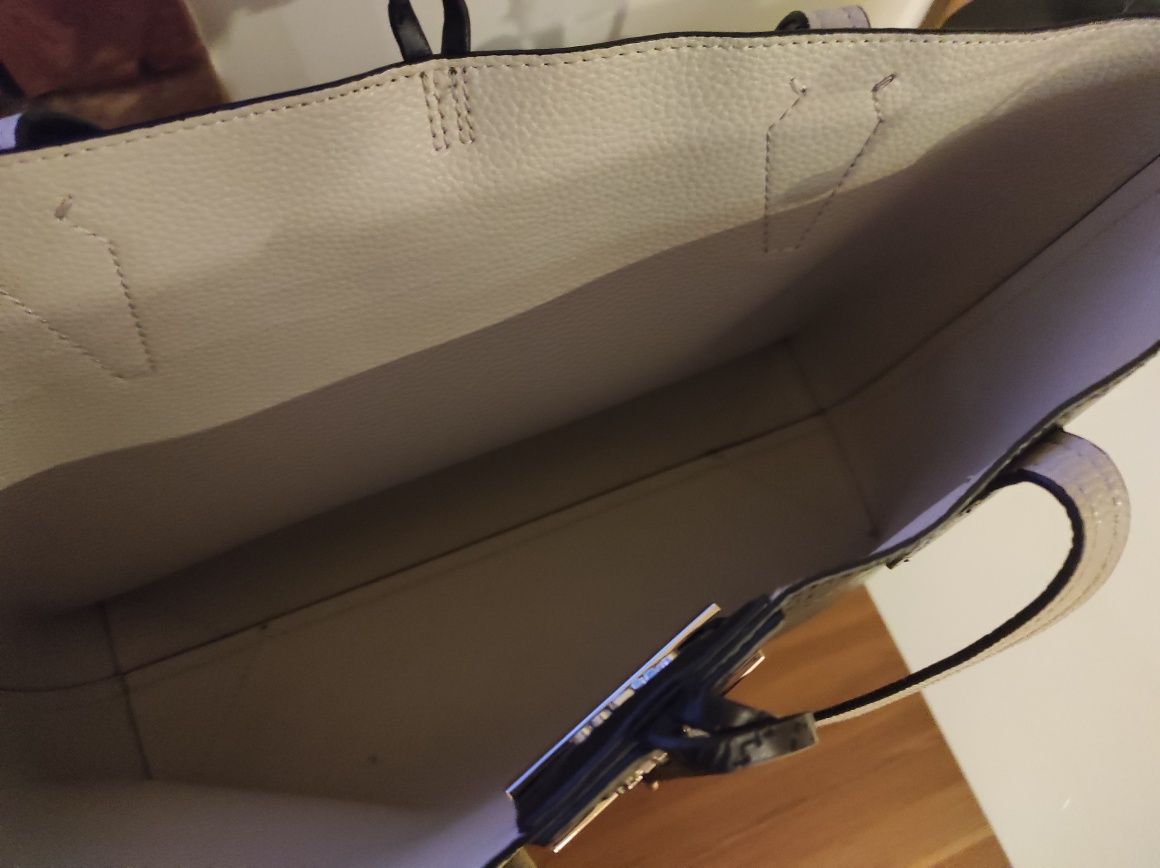 Torebka Shopper Guess, czarna, z wkładką, stan idealny