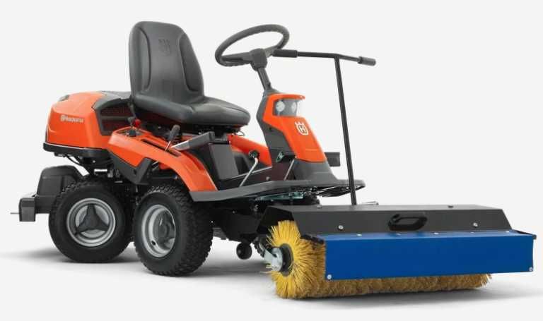 Husqvarna Rider 214TC z szczotką 105cm i kosiskiem 94cm