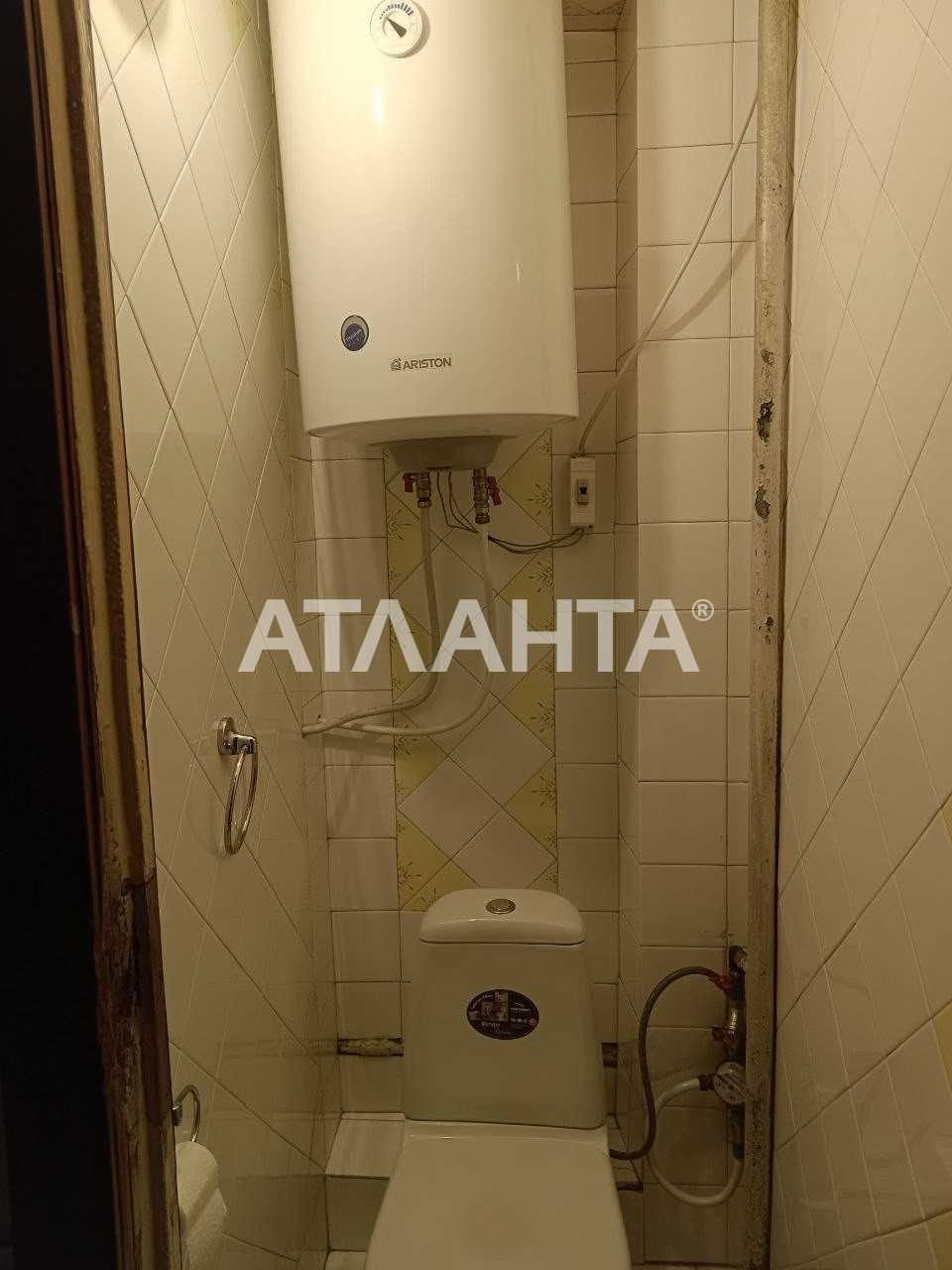 Продам 3-комнатную квартиру Средний этаж Центр Таирова Глушко
