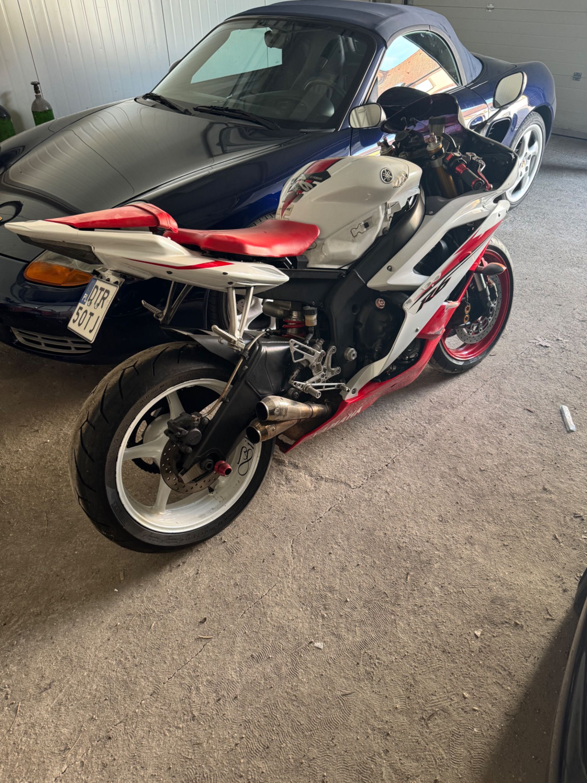 Yamaha YZF R6 Świeże opłaty