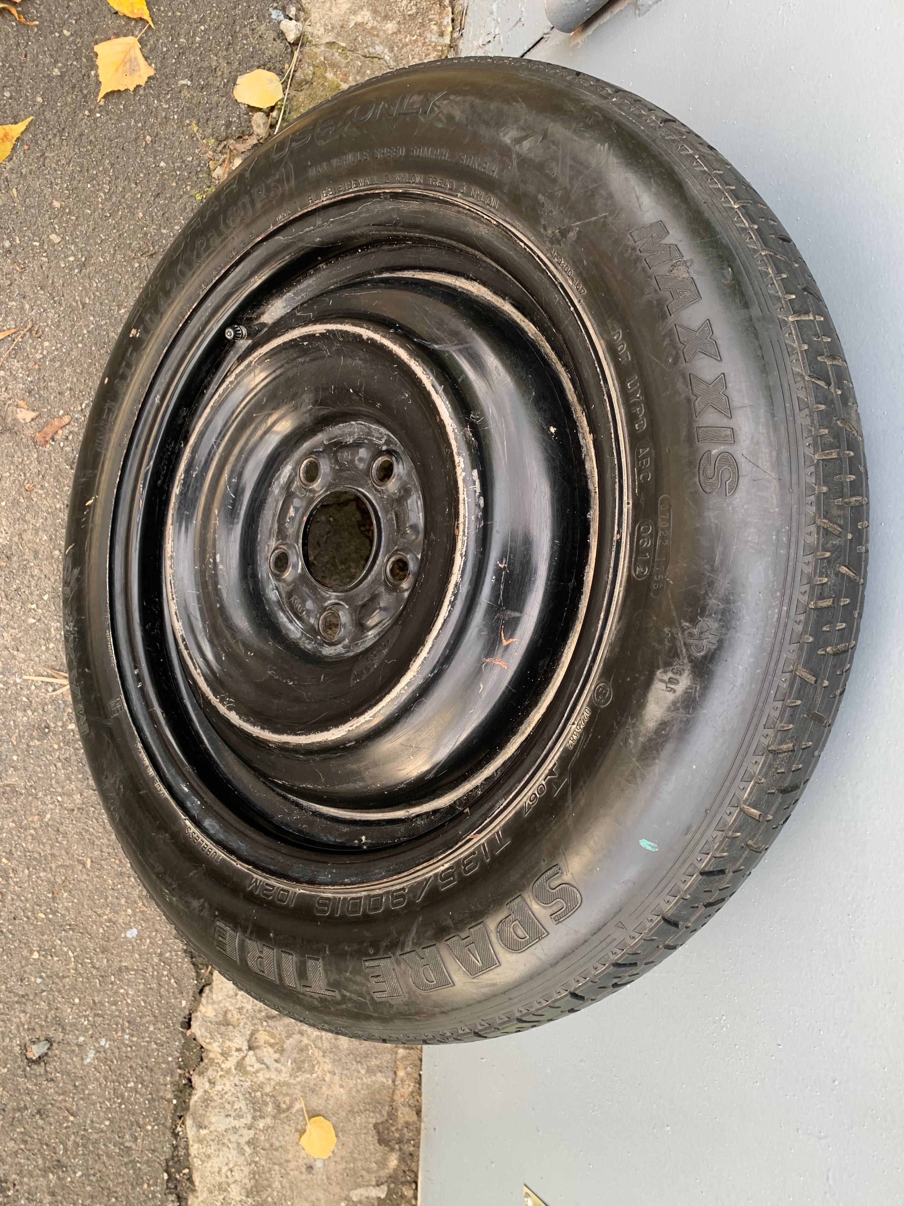 Докатка Nissan 135/90D16 новая 5x114,3