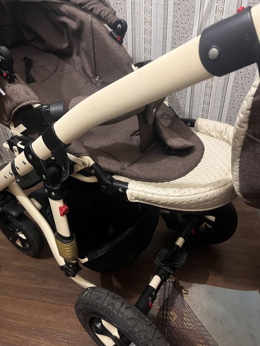 Коляска люлька та прогулочна