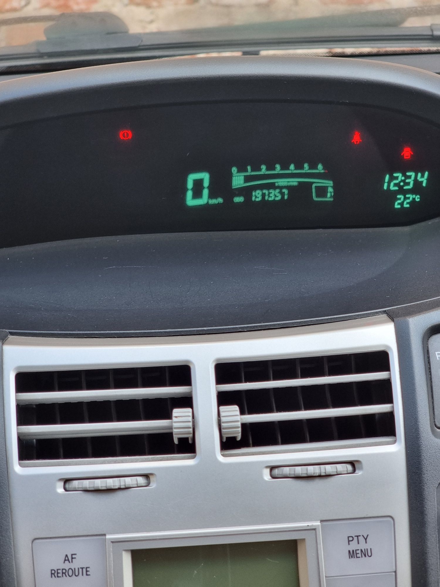 Toyota Yaris 1.3 klima automat