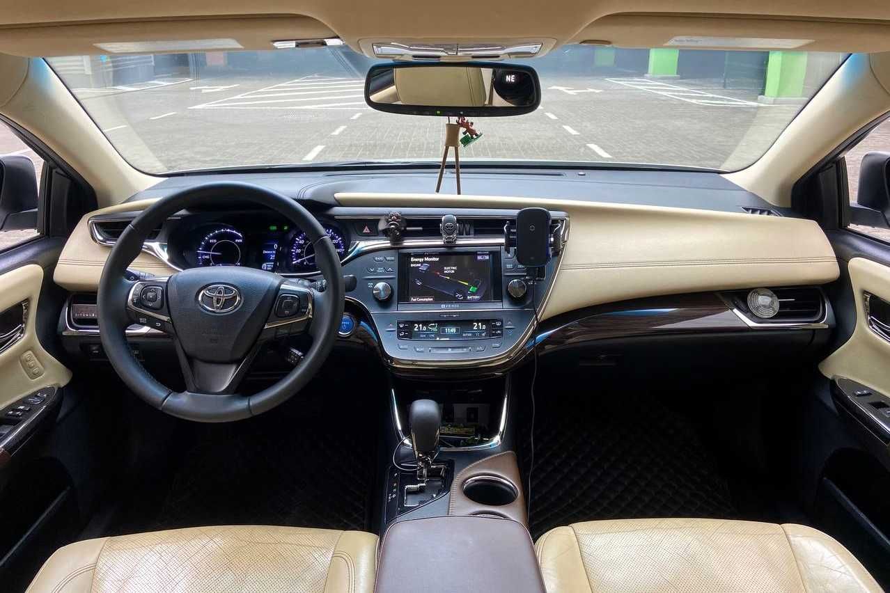 Toyota Avalon 2.5 Hybrid 2014 року  - Обмін/Розстрочка