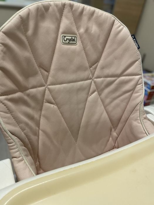 Дитячий стілець для годування