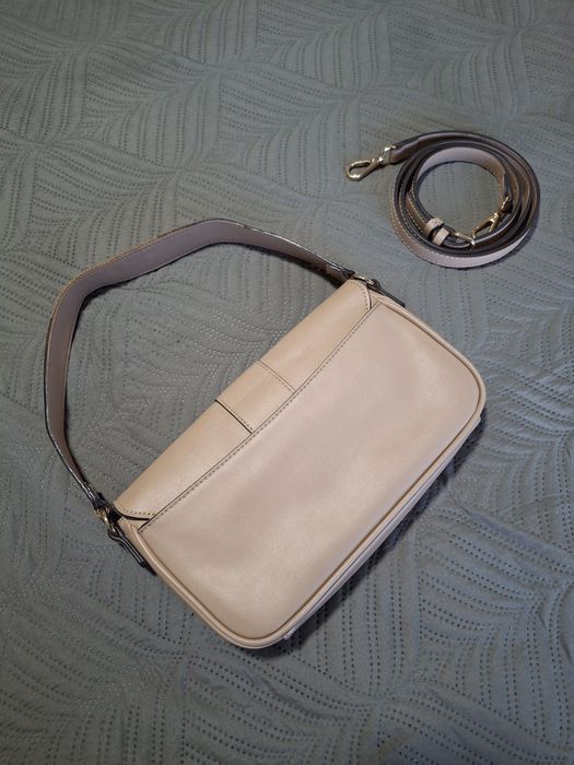 Mala Guess ombro e tiracolo