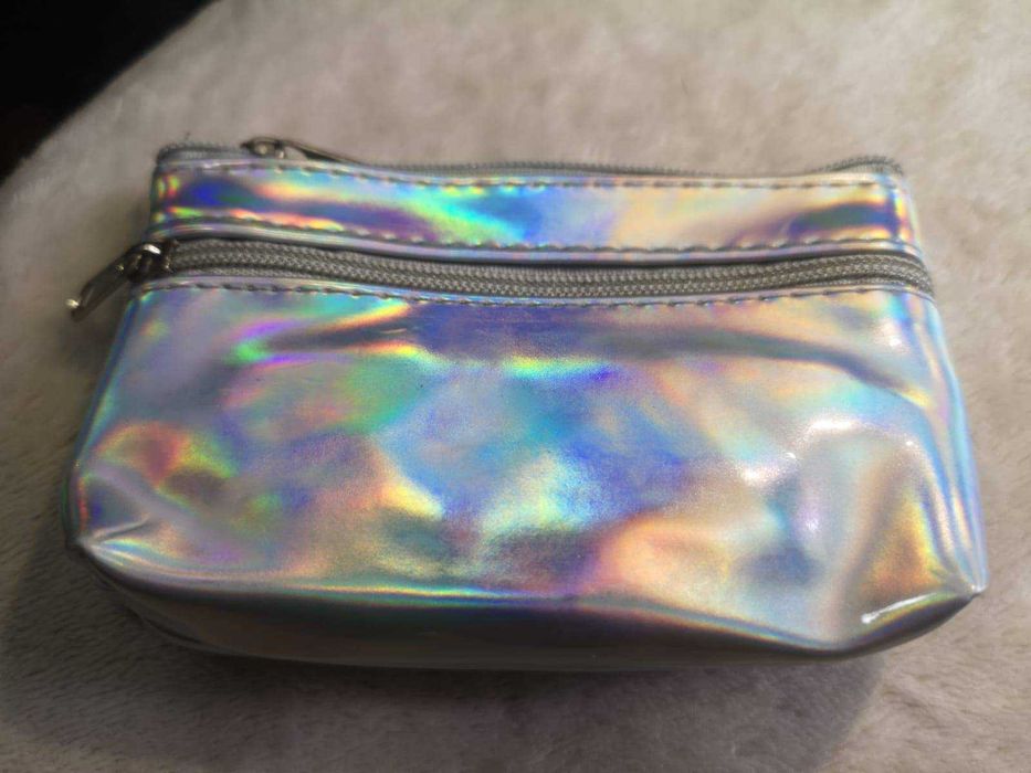 bolsinhas para senhora muitos giras e baratas NOVAS