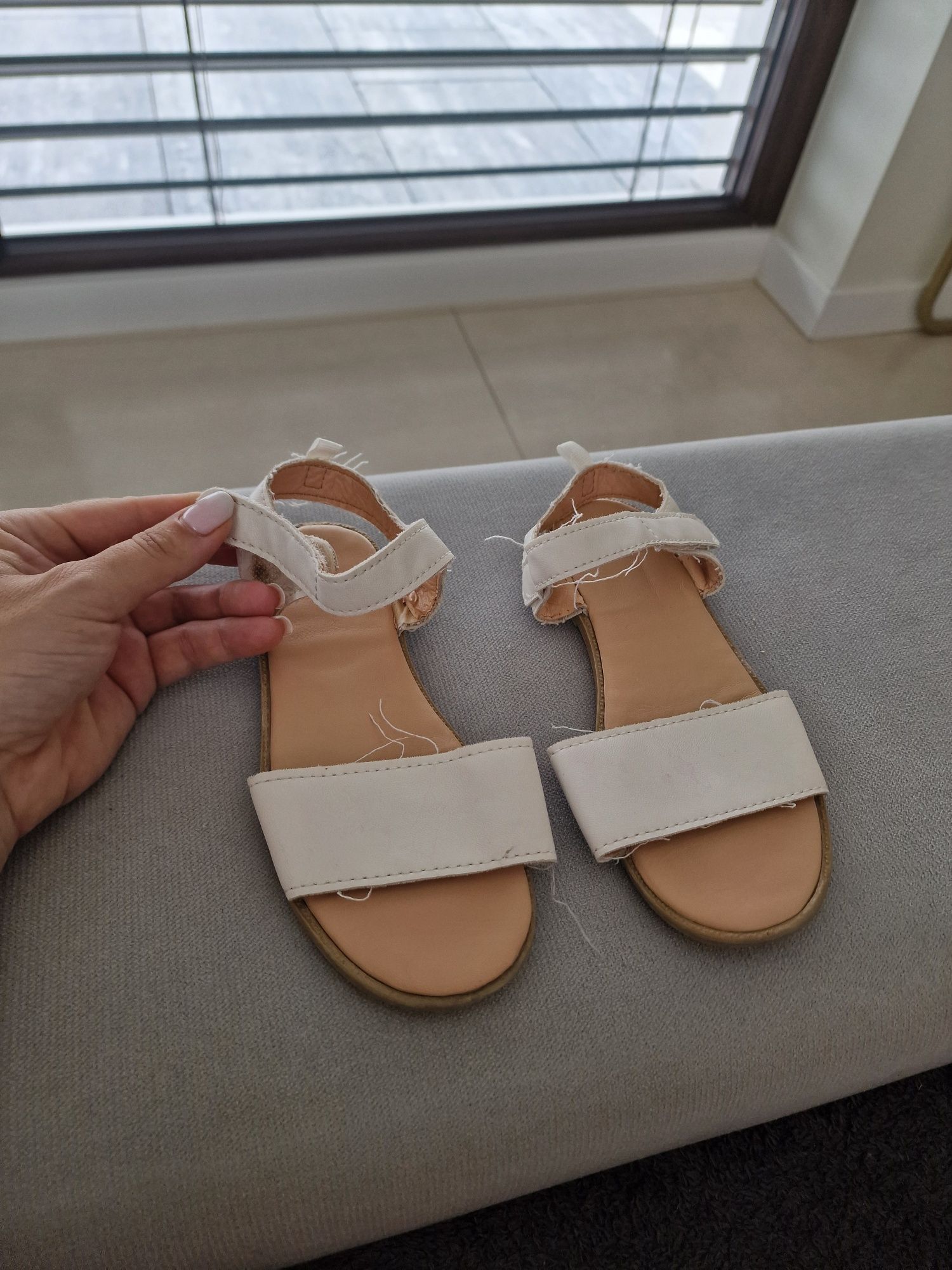 Buty 29-31. Sandałki, balerinki.