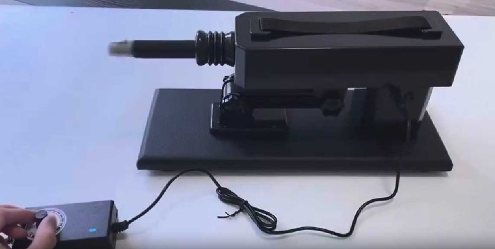 Love Machine: Maszyna Erotyczna do Intensywnych Doznań – Cicha