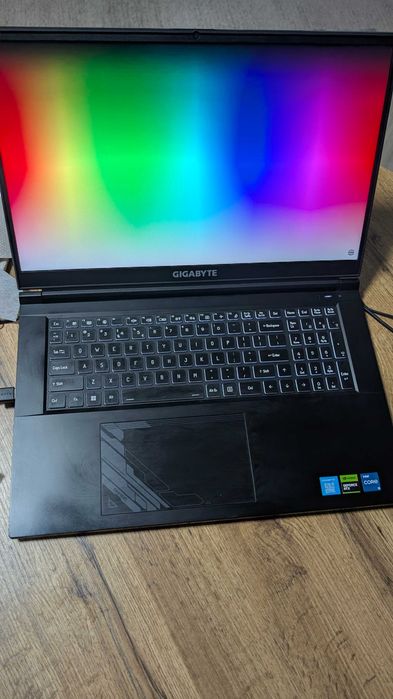 Ігровий Ноутбук "GIGABYTE G7 kf"  17" RTX 4060 Б\В