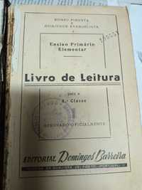 Livro escola antigo