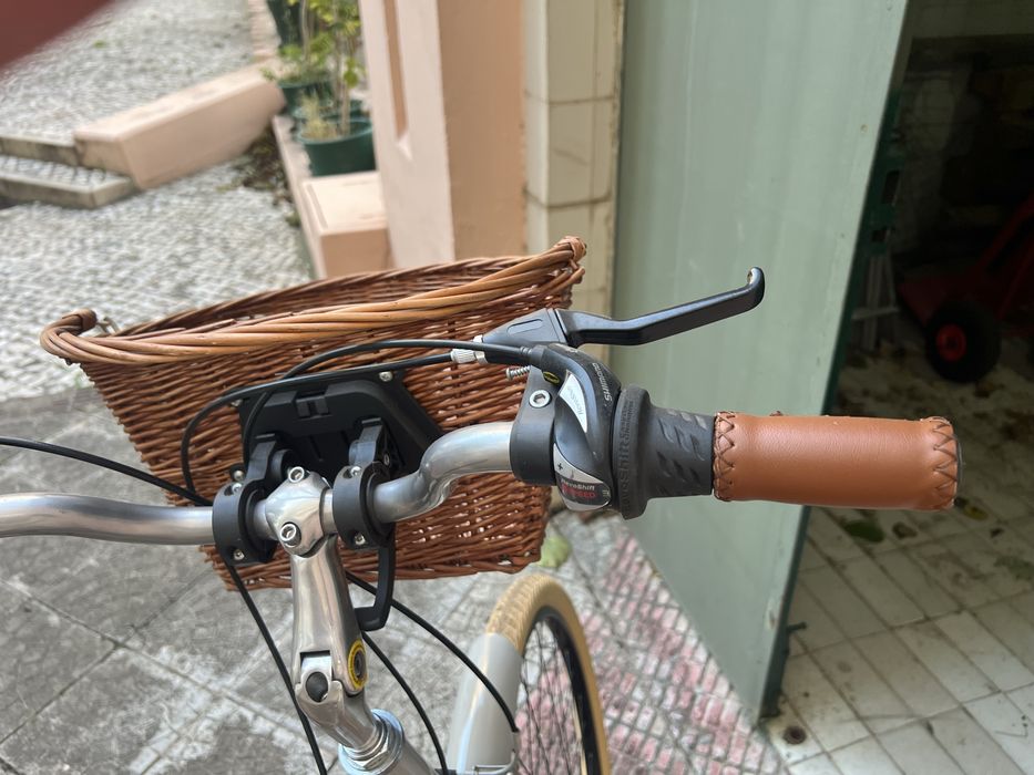 Bicicleta pasteleira roda 28