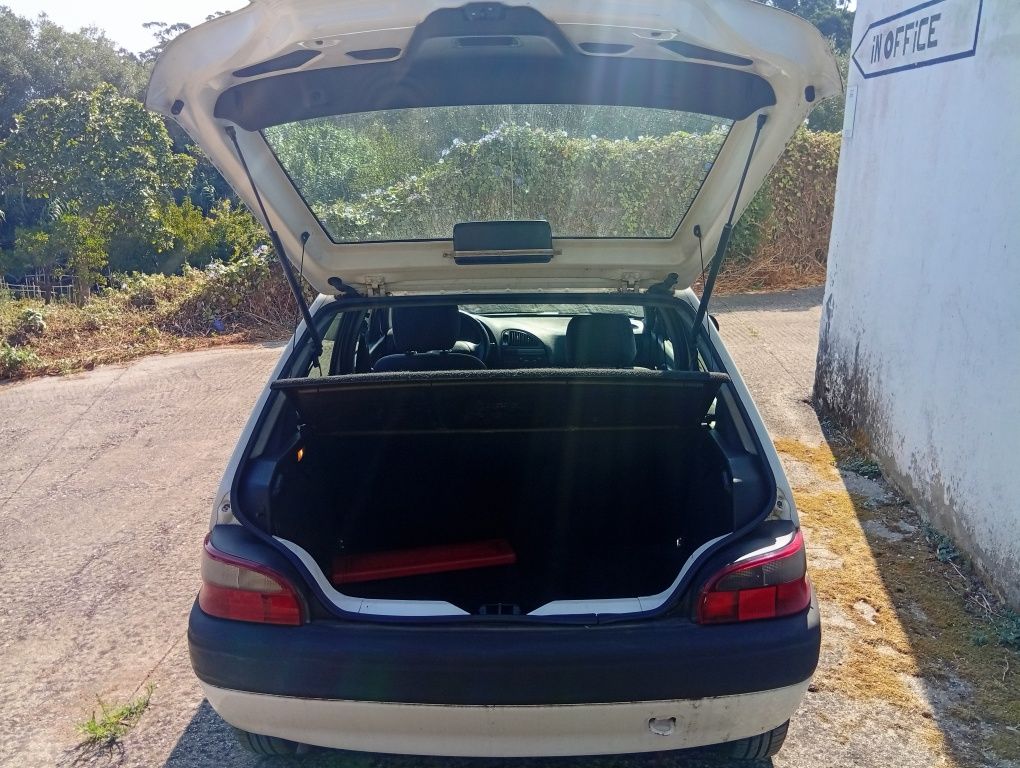 Citroen Saxo 1.0 gasolina 850€