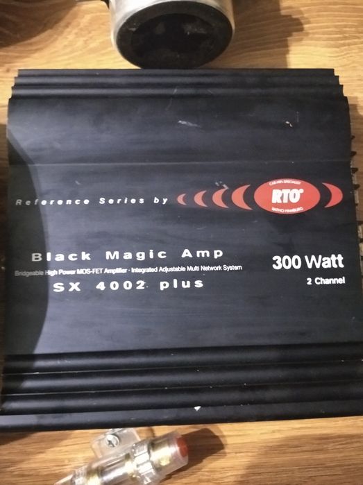 Автомобільна акустика в зборі