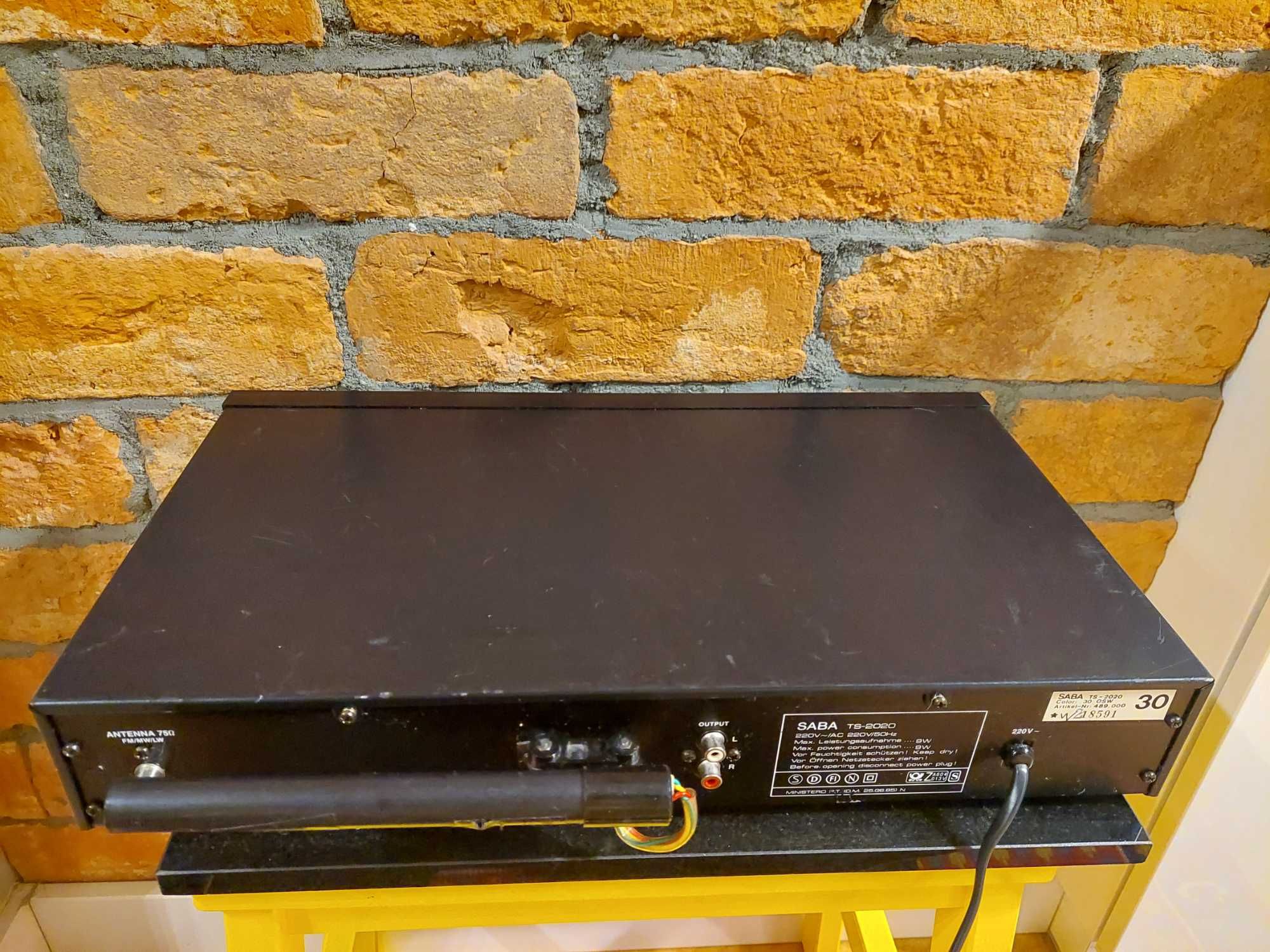 Radio Tuner SABA TS-2020 HiFi Stereo Quartz Synthesizer FM cyfrow oryg