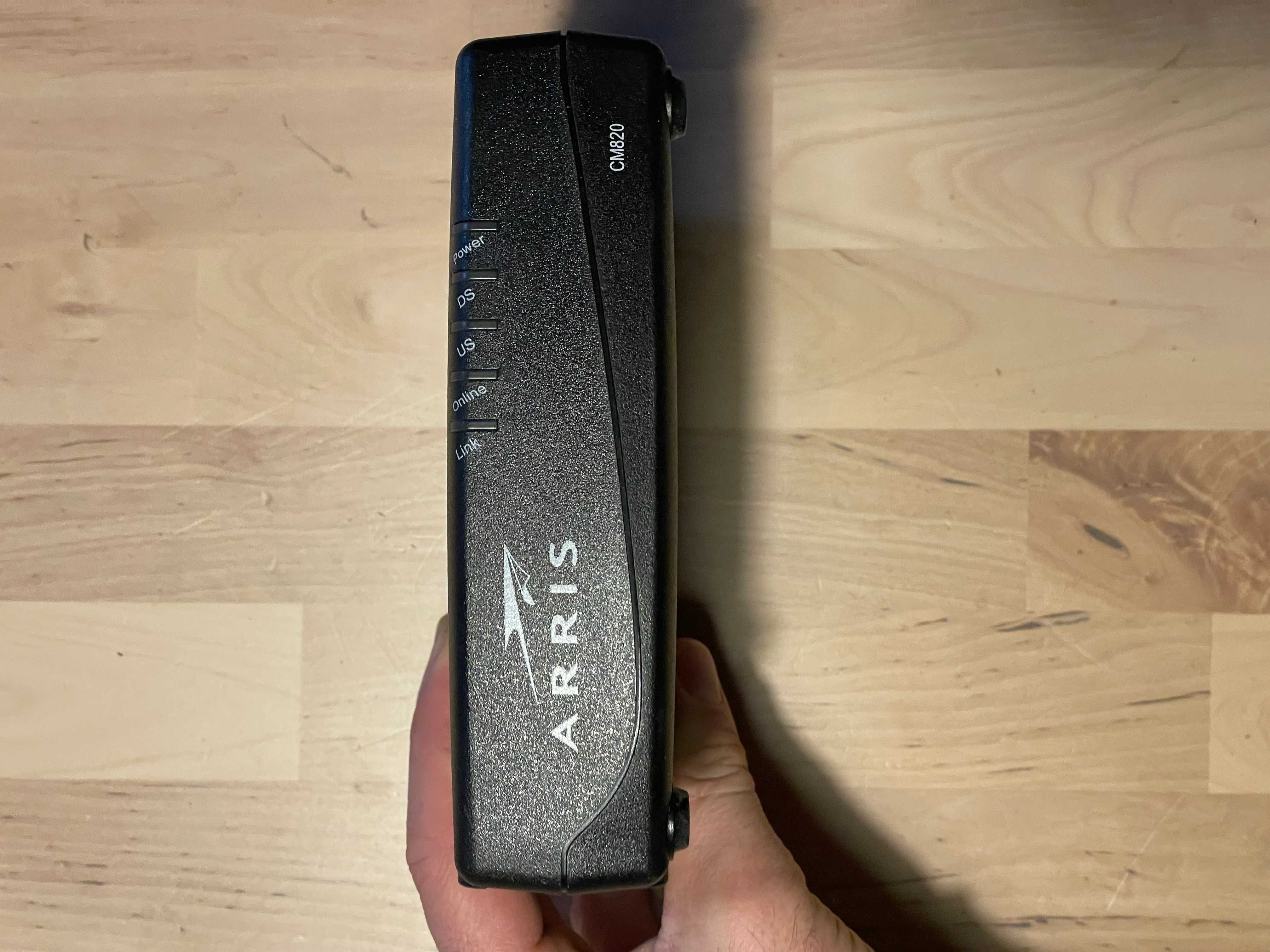 Modem ARRIS CM820 Kablówka Netia Multimedia
