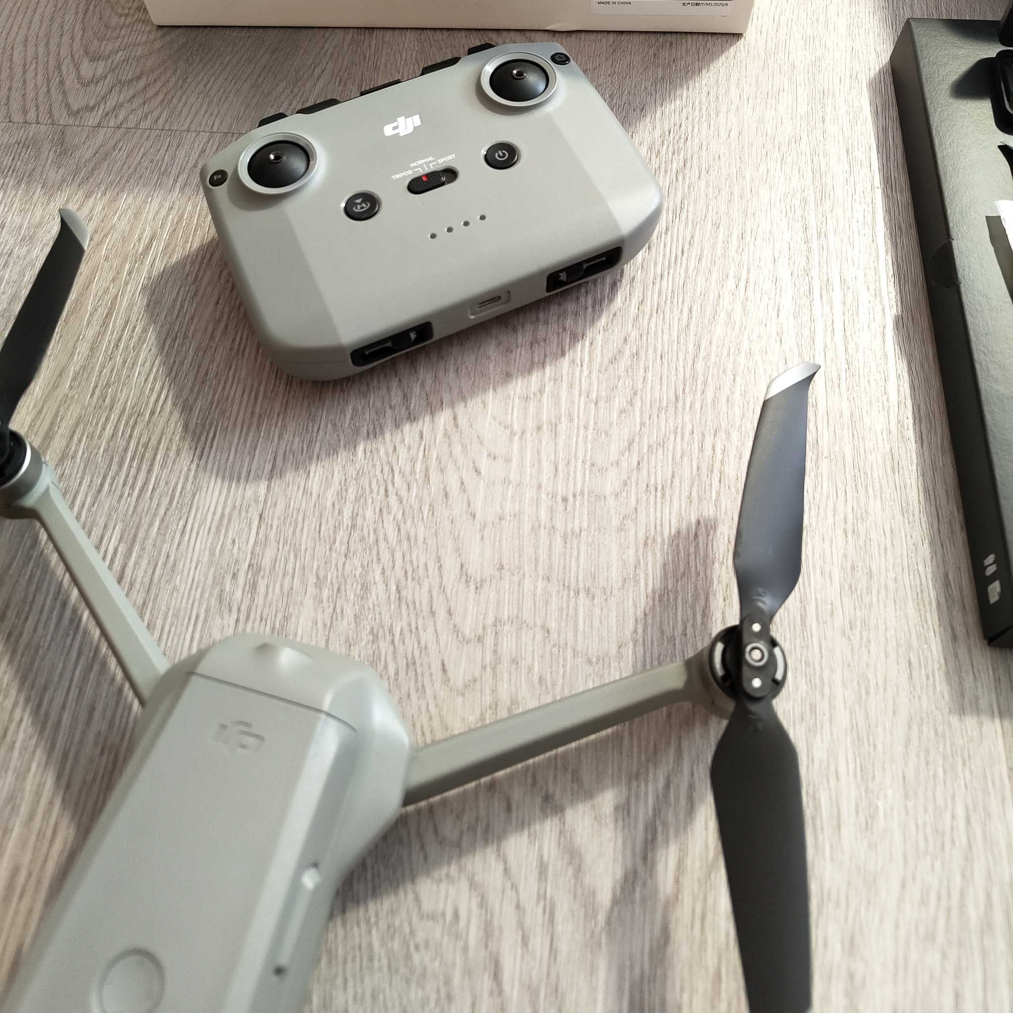 DJI Mavic Air 2 Fly More Combo - como Novo