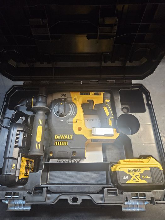 Młotowiertarka Dch273