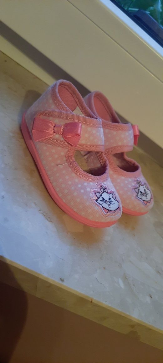 Buty Disney rozmiar 20