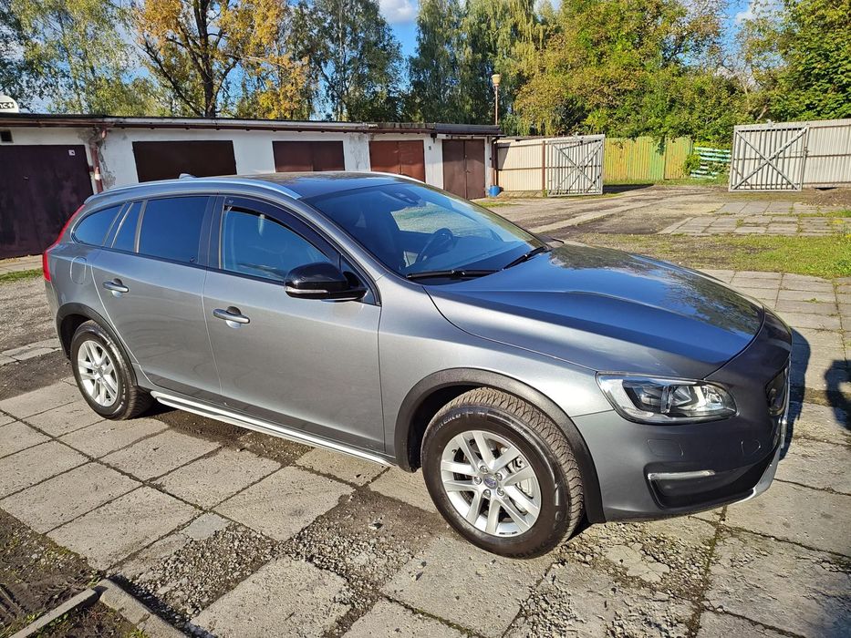 Volvo V60 Cross Country Przebieg autostradowy,historia każdej wizyty w serwisie Volvo.