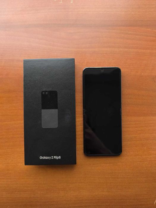Samsung Galaxy z Flip5 8gb/ 512gb NOWY wyświeltacz