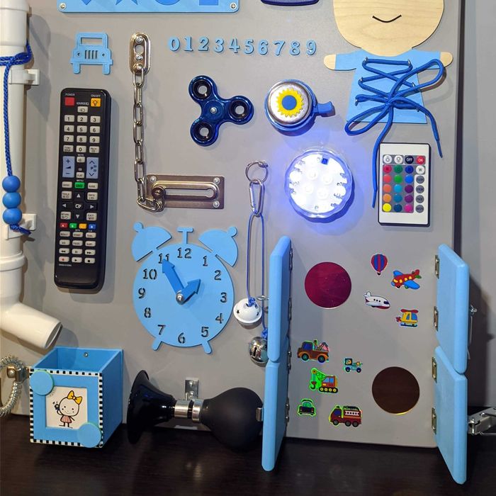 Tablica manipulacyjna sensoryczna Montessori 60cm x 50cm - Błękit Imię