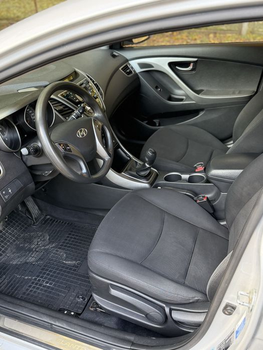 Hyundai  Elantra GLS