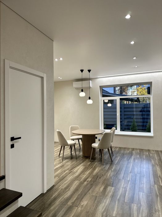 Дуплекс з новим ремонтом у лісовій Бучі. Ніхто не жив.