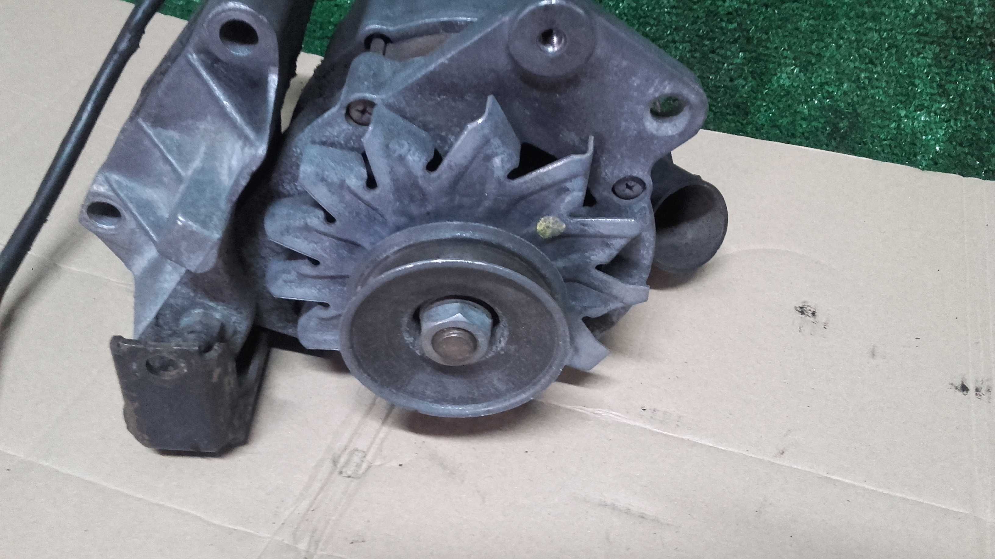 Alternator Volkswagen Lt 2,4D Vw Lt 2,4 TD 75-96r