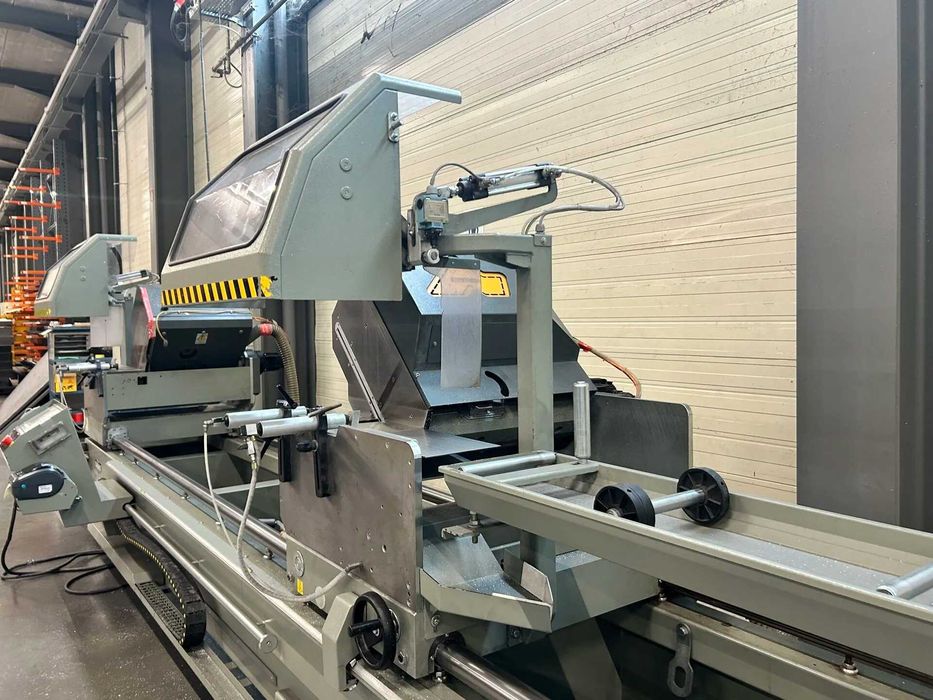 Maquina corte aluminio 2 cabeças emmegi