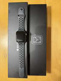 Продам Apple Watch 4 44 Nike edition