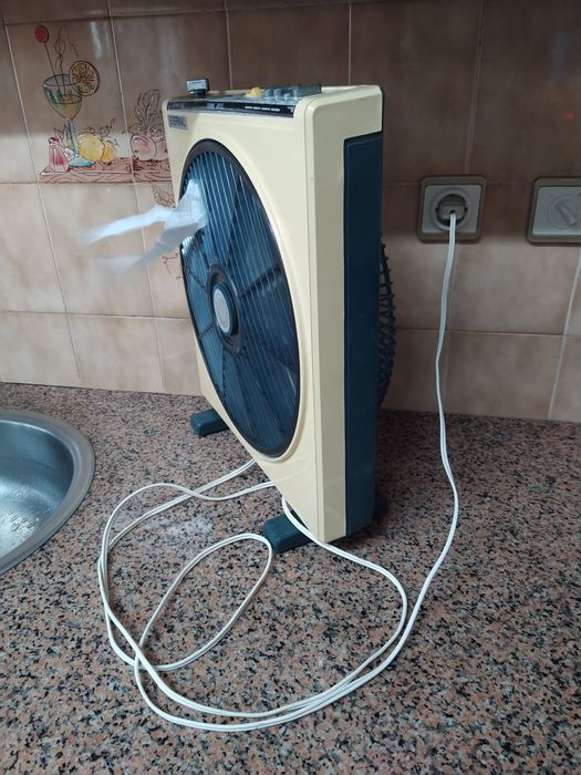Ventilador ventoinha ar frio casa quarto apartamento vivenda carro.