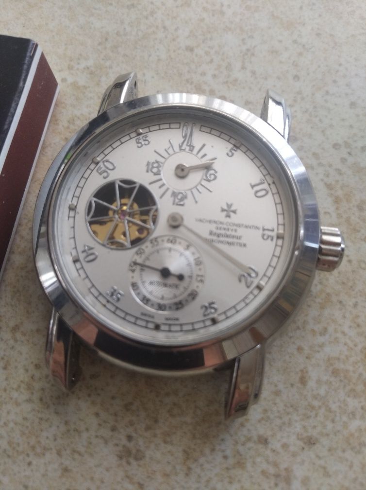 Часы Vacheron Constantine.