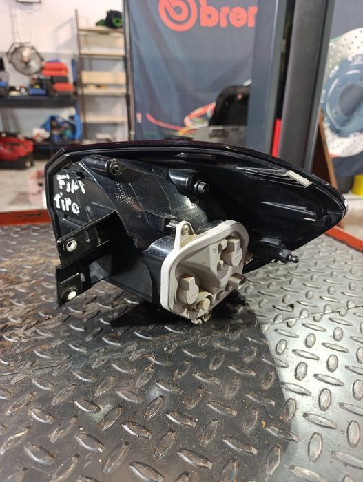 Farolim traseiro esquerdo para Fiat Tipo Fastback (356_, 357_)