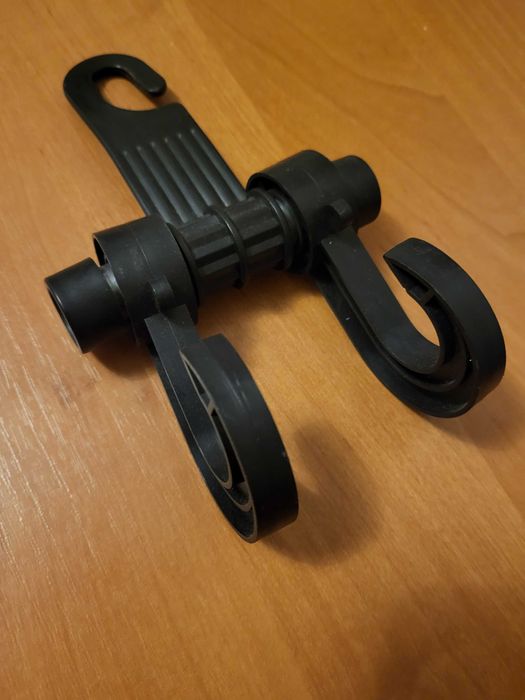 Wieszak, uchwyt na zagłówek fotela