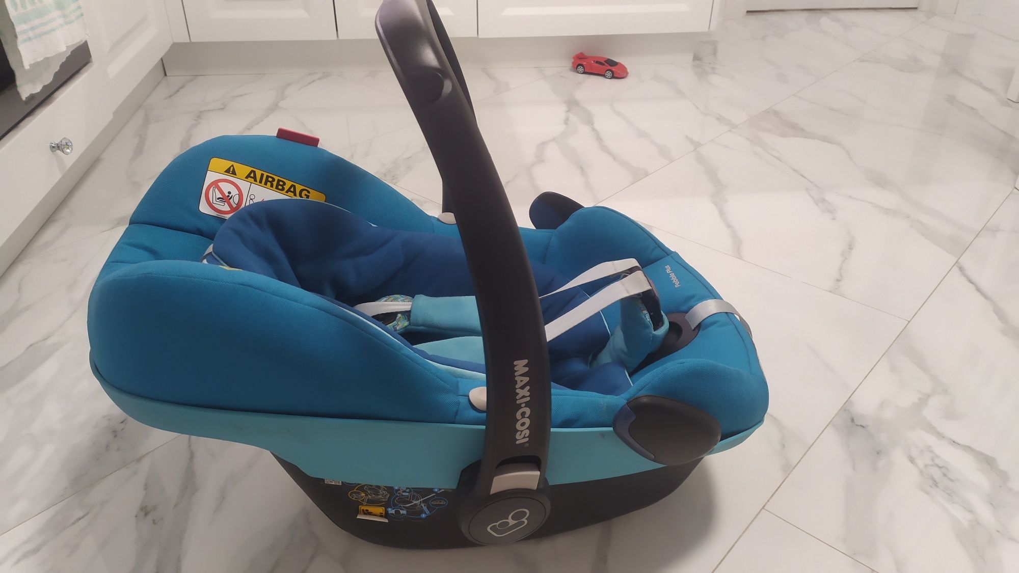 Детское автокресло Maxi-Cosi Pebble Pllus