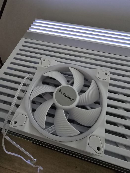 Obudowa be quiet! Light Base 900 ARGB biała (BGW72) stan PERFEKT