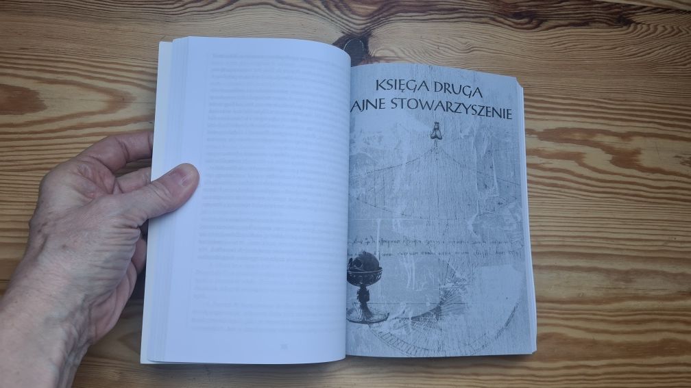 Święty Graal święta krew Michael Baigent ( nowe wydanie)