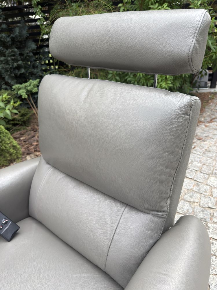 fotel rozkładany z funkcją relax i pionizacją dla seniora pilot elektr