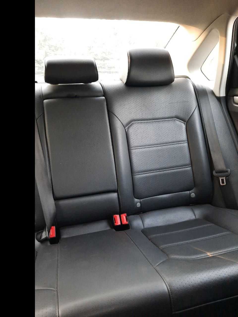 Продаю  автомобиль Volkswagen passat B7