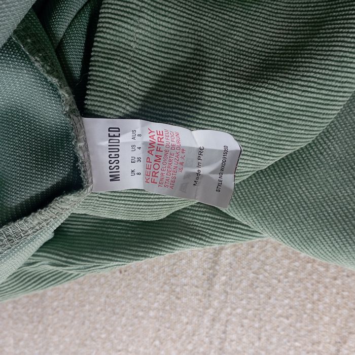 Vestido com alças, verde musgo