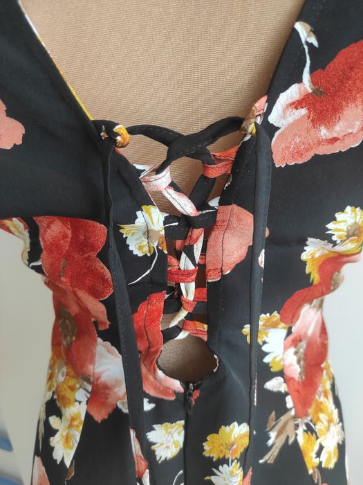 Asymetryczna sukienka w kwiaty vintage