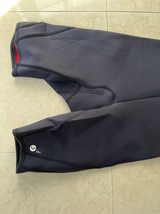 Fato Surf/Bodyboard Roxy Syncro Azul Marinho (tam 36)