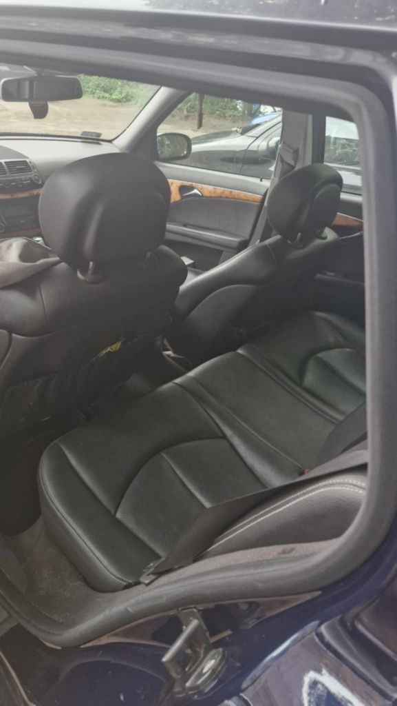 Mercedes W 211 E280  w całości na częścii