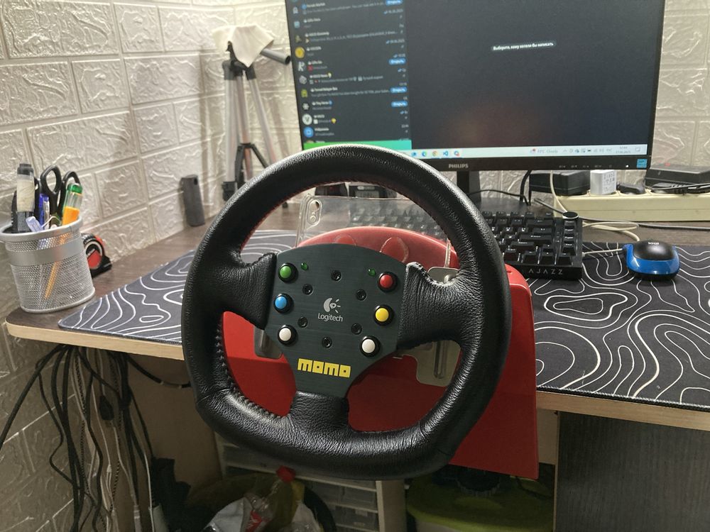 Logitech MOMO Force GT кермо