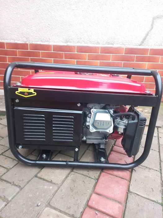 Генератор бензиновий 3кв