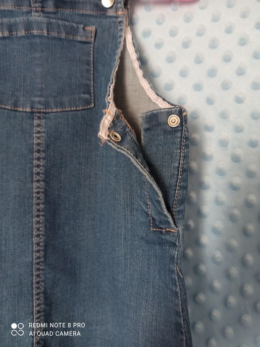Dżinsowa spódniczka na szelkachr.86+koszulka
