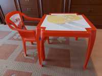 Plastikowy stolik i krzesełko dziecięce , Zygzak Mc Queen