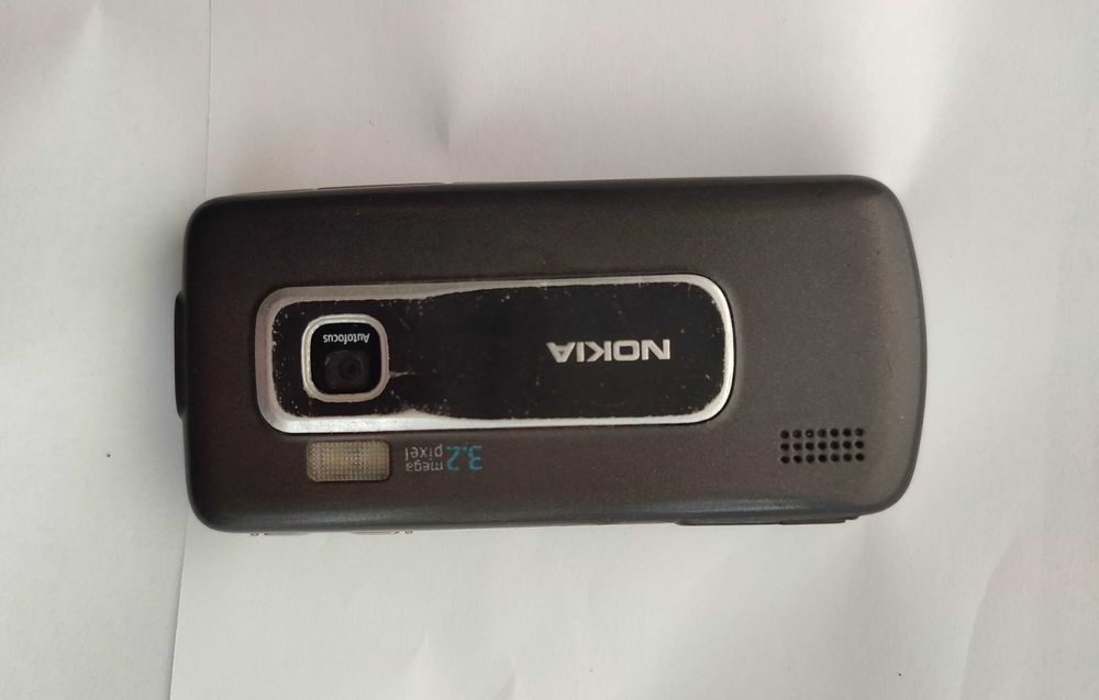 Telefon Nokia 6210 nawigator - bez blokad