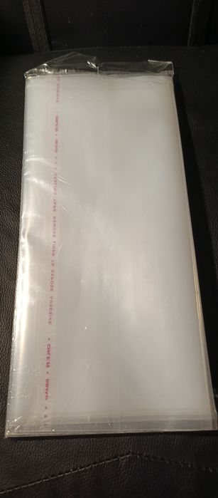 Упаковка обкладинок на книжки